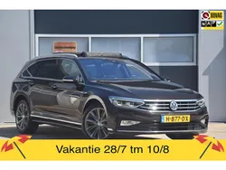 Bruin Gebruikt 2020 VW Passat Business Stationwagen | € 27.950