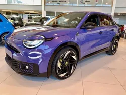 Paars Nieuw 2025 Abarth 600 Scorpionissima Coupé | € 48.990