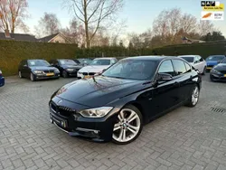 Zwart Gebruikt 2012 BMW 328 Executive Sedan | € 17.950 (Eerlijke prijs)