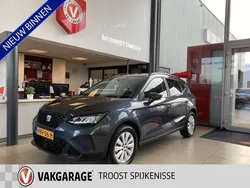 Zwart Gebruikt 2024 Seat Arona Style SUV | € 25.900 (Eerlijke prijs)
