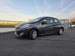 Zilver Gebruikt 2013 Peugeot 208 Envy Hatchback | € 2.300 (Super prijs)