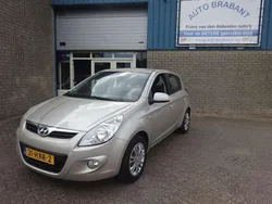 Grijs Gebruikt 2009 Hyundai i20 Hatchback | € 2.850 (Eerlijke prijs)
