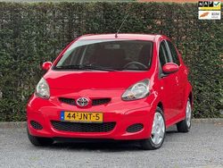 Rood Gebruikt 2009 Toyota Aygo Comfort Hatchback | € 3.750 (Eerlijke prijs)