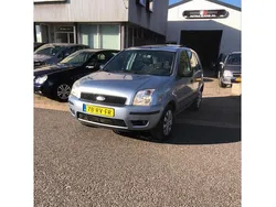 Grijs Gebruikt 2005 Ford Fusion Trend MPV | € 1.295 (Goede deal)