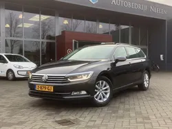 Grijs Gebruikt 2019 VW Passat Highline Stationwagen | € 21.950 (Eerlijke prijs)