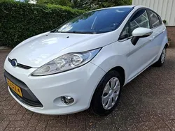 Wit Gebruikt 2011 Ford Fiesta Titanium Hatchback | € 2.395 (Eerlijke prijs)