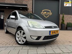 Grijs Gebruikt 2005 Ford Fiesta Futura Hatchback | € 1.450 (Eerlijke prijs)