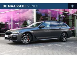 Grijs, metallic lak Gebruikt 2023 BMW 530 Executive Stationwagen | € 53.950 (Eerlijke prijs)