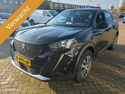 Zwart Gebruikt 2022 Peugeot e-2008 Active SUV | € 17.990 (Super prijs)
