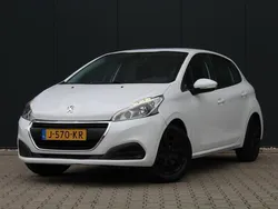 Wit Gebruikt 2016 Peugeot 208 Access Hatchback | € 5.499 (Eerlijke prijs)