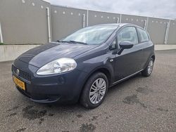 Grijs Gebruikt 2008 Fiat Grande Punto Dynamic Hatchback | € 2.250 (Eerlijke prijs)