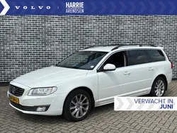 Wit Gebruikt 2015 Volvo V70 Inscription Stationwagen | € 20.694 (Eerlijke prijs)