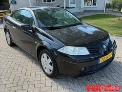 Zwart Gebruikt 2005 Renault Mégane Cabriolet Komfort Cabriolet | € 950
