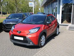 Rood Gebruikt 2022 Toyota Aygo Pulse Hatchback | € 21.350 (Eerlijke prijs)