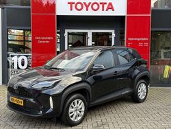 Zwart Gebruikt 2023 Toyota Yaris Cross SUV | € 26.400 (Eerlijke prijs)