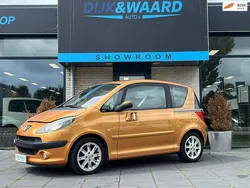 Oranje Gebruikt 2005 Peugeot 1007 Hatchback | € 2.500 (Eerlijke prijs)