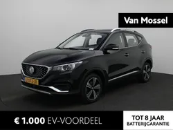 Zwart Gebruikt 2020 MG ZS Luxury Sedan | € 14.995 (Eerlijke prijs)