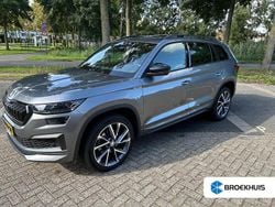 Grijs Gebruikt 2023 Skoda Kodiaq SportLine SUV | € 42.895 (Eerlijke prijs)