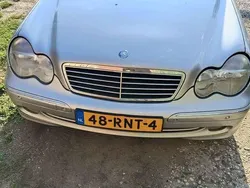 Grijs Gebruikt 2003 Mercedes C200 Elegance Sedan | € 3.000 (Goede deal)