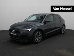 Grijs, metallic lak Gebruikt 2024 Audi A1 Sportback Advanced Hatchback | € 30.900 (Eerlijke prijs)