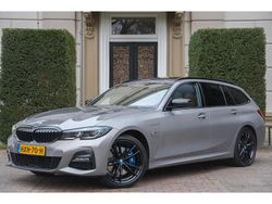 Grijs Gebruikt 2022 BMW 330 Executive Stationwagen | € 39.940 (Duur)