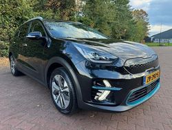 Zwart Gebruikt 2019 Kia e-Niro SUV | € 17.600 (Eerlijke prijs)