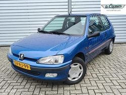 Blauw Gebruikt 1998 Peugeot 106 Hatchback | € 2.698