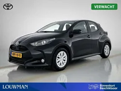 Zwart Nieuw 2024 Toyota Yaris Active Hatchback | € 23.950 (Super prijs)