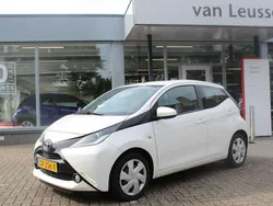 Wit Gebruikt 2018 Toyota Aygo X-play Hatchback | € 8.440 (Goede deal)