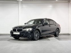 Zwart Gebruikt 2024 BMW 320 Shadowline Sedan | € 39.900 (Eerlijke prijs)