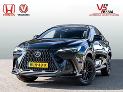 Zwart Nieuw 2025 Lexus NX450h+ SUV | € 69.999
