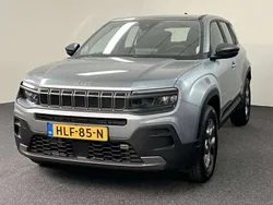 Grijs, metallic lak Nieuw 2024 Jeep Avenger Longitude SUV | € 30.500