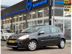 Zwart Gebruikt 2010 Renault Clio II Hatchback | € 4.250 (Duur)