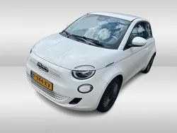 Wit Gebruikt 2021 Fiat 500e Icon Hatchback | € 15.550 (Eerlijke prijs)