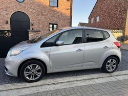 Grijs Gebruikt 2015 Kia Venga First Edition Hatchback | € 8.000 (Super prijs)