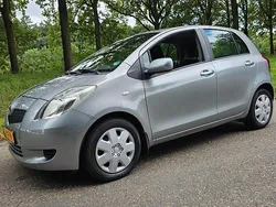 Grijs Gebruikt 2006 Toyota Yaris Hatchback | € 3.950 (Goede deal)