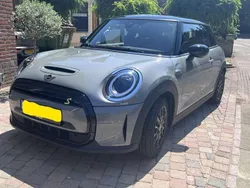 Grijs Gebruikt 2022 Mini Cooper SE Classic Hatchback | € 19.999 (Eerlijke prijs)