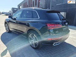 Zwart Gebruikt 2019 Audi Q5 Competition SUV | € 33.490 (Eerlijke prijs)