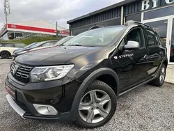 Grijs Gebruikt 2018 Dacia Sandero Prestige Hatchback | € 10.800 (Eerlijke prijs)
