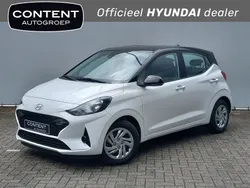 Atlas white tt (wit metallic) Nieuw 2025 Hyundai i10 Comfort Hatchback | € 21.700 (Iets duurder)