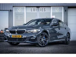 Grijs Gebruikt 2020 BMW 330 Sedan | € 29.900 (Eerlijke prijs)