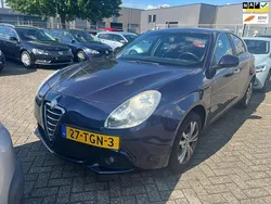 Blauw Gebruikt 2012 Alfa Romeo Giulietta Distinctive Hatchback | € 3.950 (Super prijs)