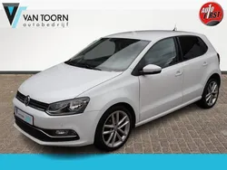 Wit Gebruikt 2016 VW Polo Highline Hatchback | € 9.998 (Eerlijke prijs)