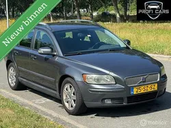 Grijs Gebruikt 2006 Volvo V50 Stationwagen | € 3.450 (Eerlijke prijs)