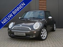 Grijs (metallic) Gebruikt 2006 Mini Cooper Hatchback | € 4.999 (Eerlijke prijs)