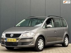 Grijs Gebruikt 2007 VW Touran MPV | € 2.250 (Goede deal)