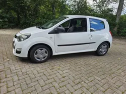 Wit Gebruikt 2012 Renault Twingo Authentique Hatchback | € 2.950 (Eerlijke prijs)