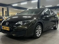 Bruin Gebruikt 2015 Honda Civic Comfort Hatchback | € 9.995 (Eerlijke prijs)