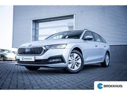 Grijs Gebruikt 2023 Skoda Octavia Business Line Stationwagen | € 20.900 (Eerlijke prijs)