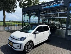 Wit Gebruikt 2017 VW up! high up! Hatchback | € 11.895 (Goede deal)